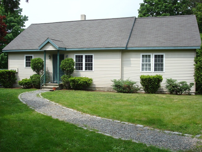 21 Schoolhouse Lane exterior