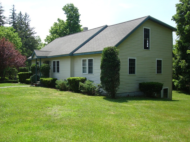 21 Schoolhouse Lane exterior
