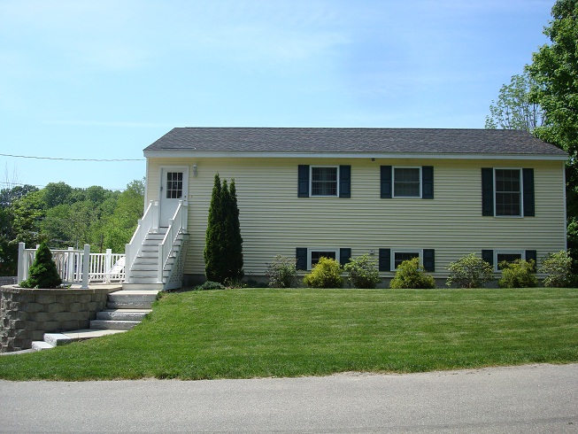 9 Schoolhouse Lane exterior